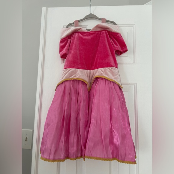 Taylor Joelle Sleeping Beauty Dress - Picture 3 of 4